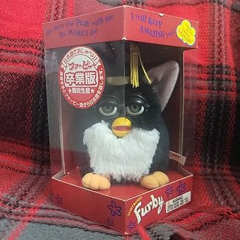 【激レア！！】限定生産　卒業版ファービー Amazon.co.jp: ファービー 卒業版 限定生産 : おもちゃ